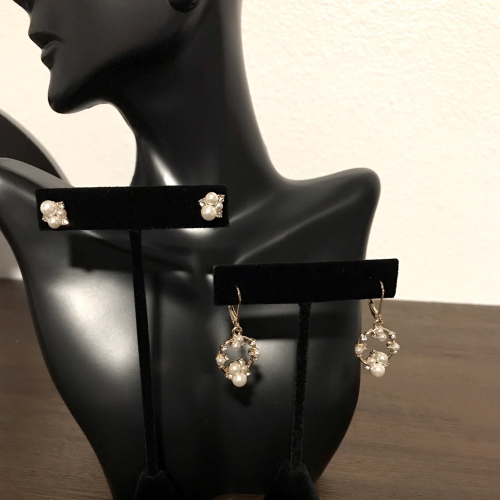 Clutched Pearls Set